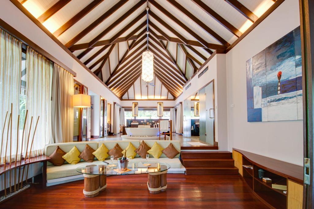 coco bodu hithi Maldives